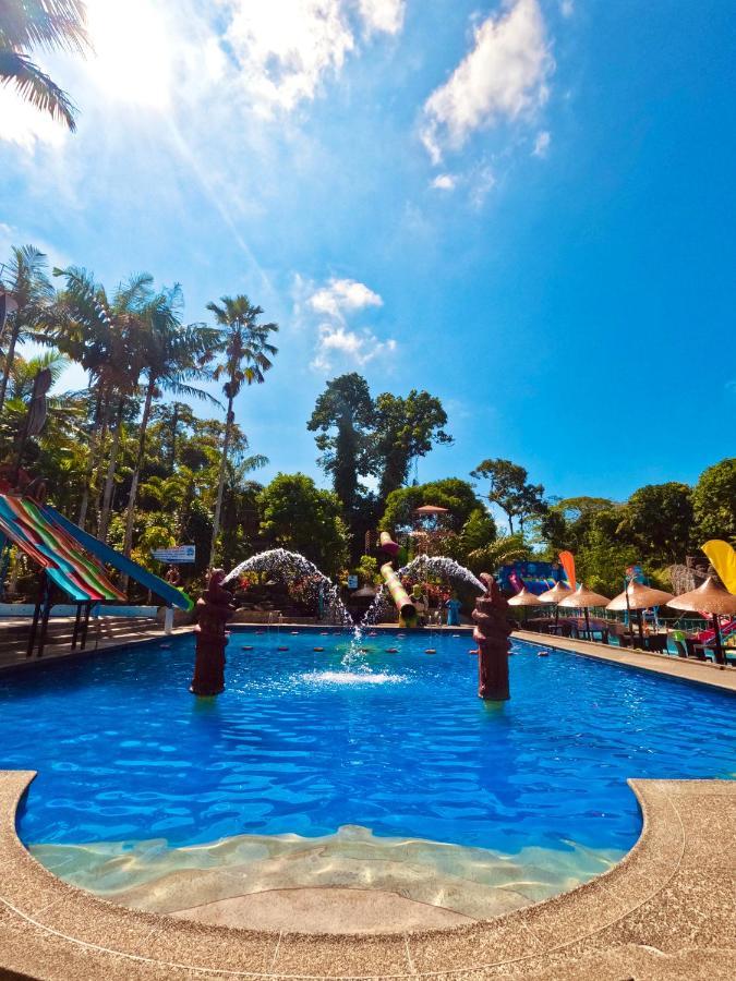 Hosteria D'Carlos Aqua Park Hotel Santo Domingo de los Colorados Exterior photo